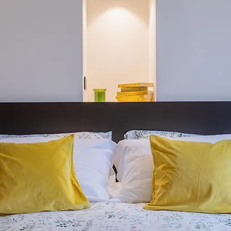 Corso Twelve Apartment