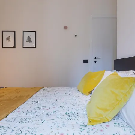 Corso Twelve Apartment