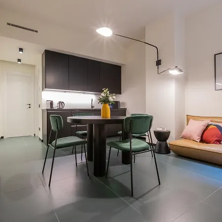 Corso Twelve Apartment Milan