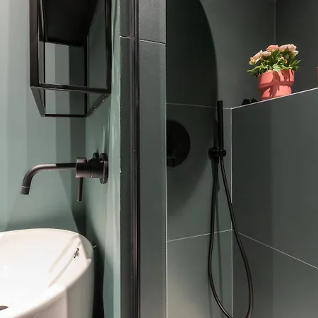 Corso Twelve Apartment